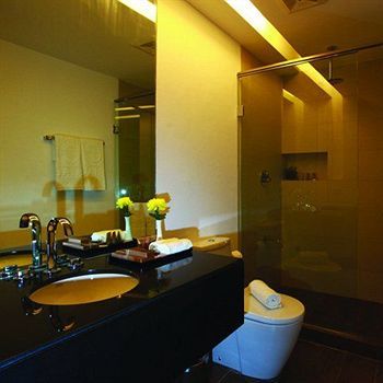 Ciriaco Hotel And Resort Калбайог Экстерьер фото